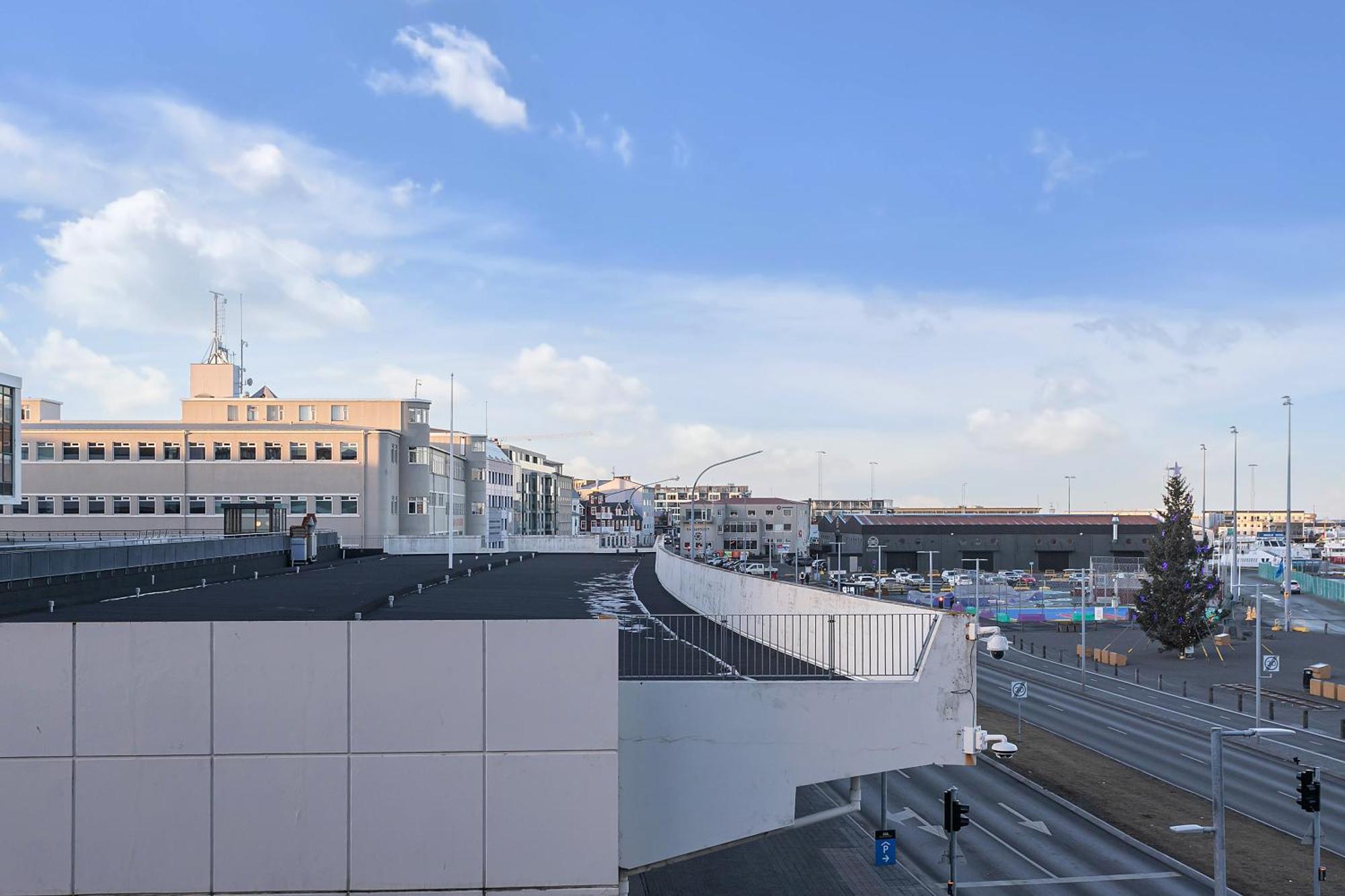 Sunny Central Reykjavik Apartment - Harbour View Exterior photo